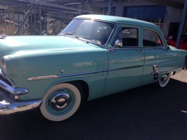 1953 Ford Customline Chrome