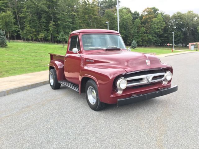 1953 Ford F-100 pick up