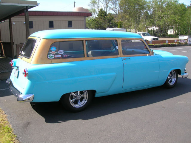 1953 Ford woody wagon