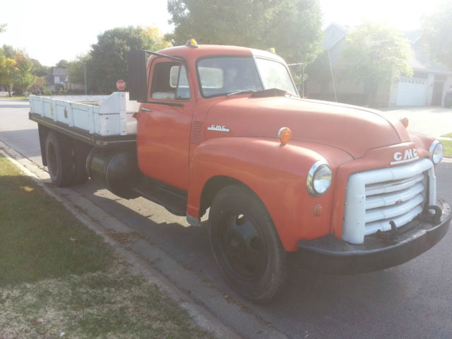 2 ton flatbed truck