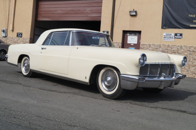 1957 Lincoln Continental COUPE