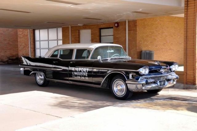 1958 Cadillac Fleetwood Limo