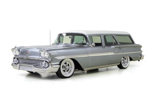 1958 Chevrolet Brookwood Station Wagon --