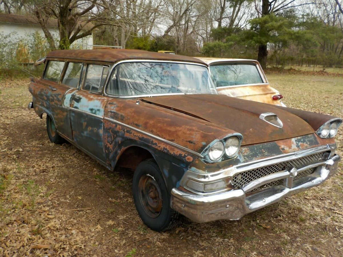 1958 Ford Ranch Wagon standard