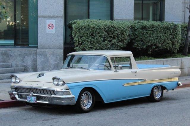 1958 Ford Ranchero Deluxe Trim