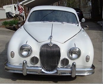 1958 Jaguar 3.4 L saloon