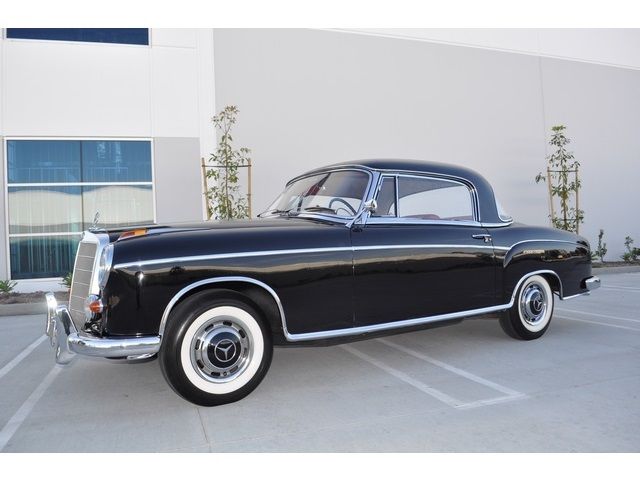 1958 Mercedes-Benz 200-Series 220S Coupe