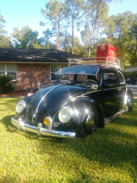 1958 Volkswagen Beetle - Classic rag top