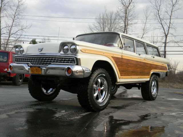 1959 Ford SQUIRE WAGON
