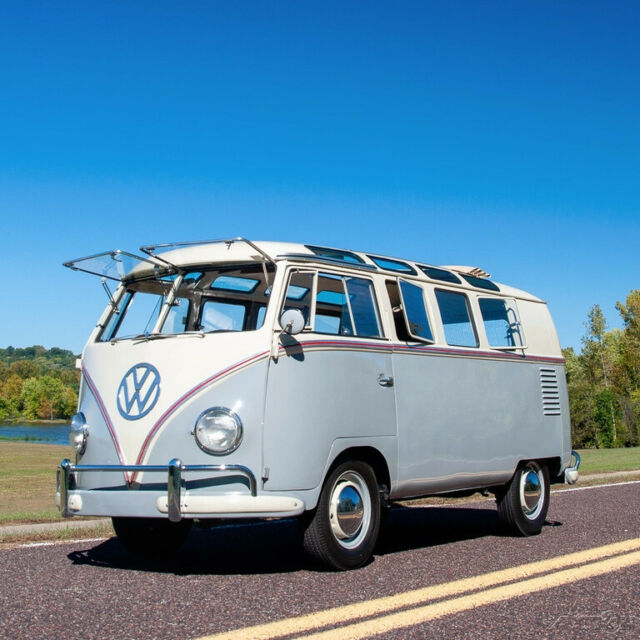 1959 Volkswagen 19-Window Bus 19-Window