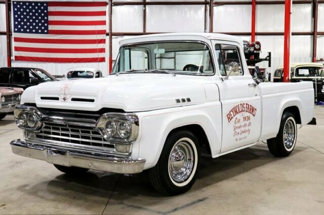 1960 Ford F-100 --