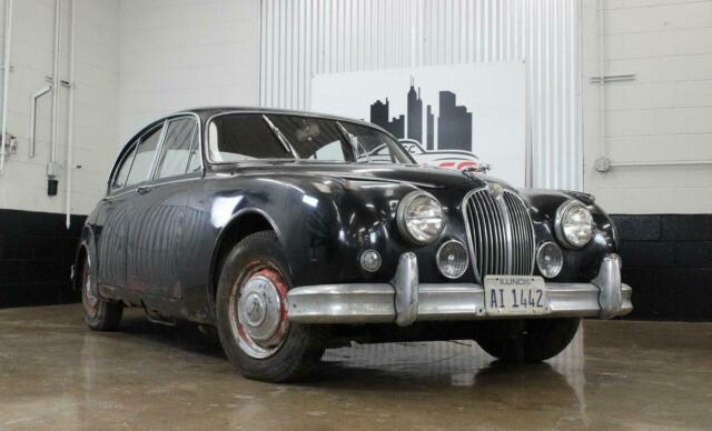 1960 Jaguar MK2 --