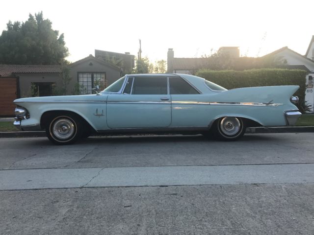 1961 Chrysler Imperial CROWN COUPE
