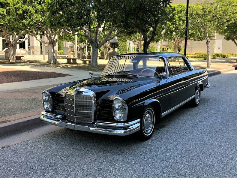 1961 Mercedes-Benz 200-Series SUNROOF COUPE