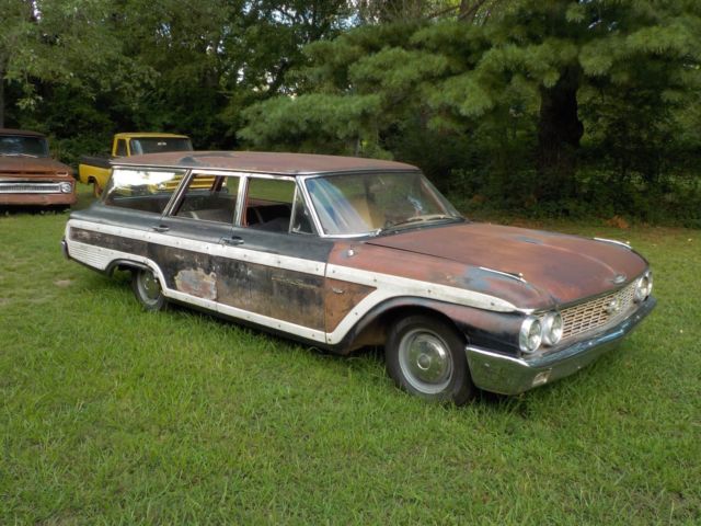1962 Ford Galaxie Country Squire wagon