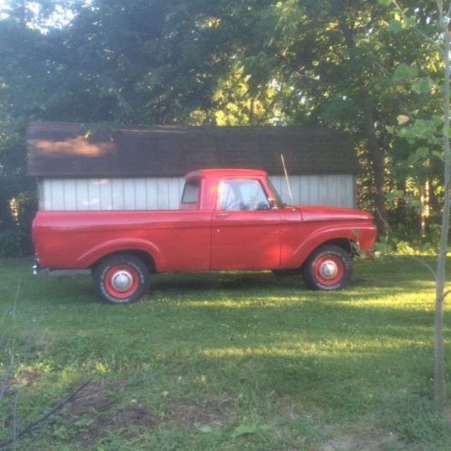 1962 Ford F-100 Unibody Short Bed