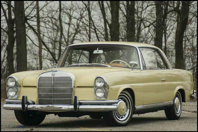 1962 Mercedes-Benz 200-Series --
