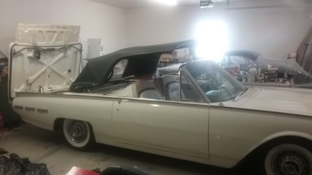 1962 Ford Thunderbird roster package from ford
