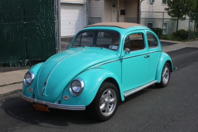 1962 Volkswagen Beetle - Classic Rag Top