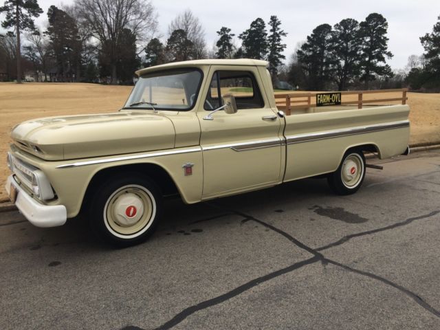 1964 Chevrolet C-10 Base (with deluxe side trim)