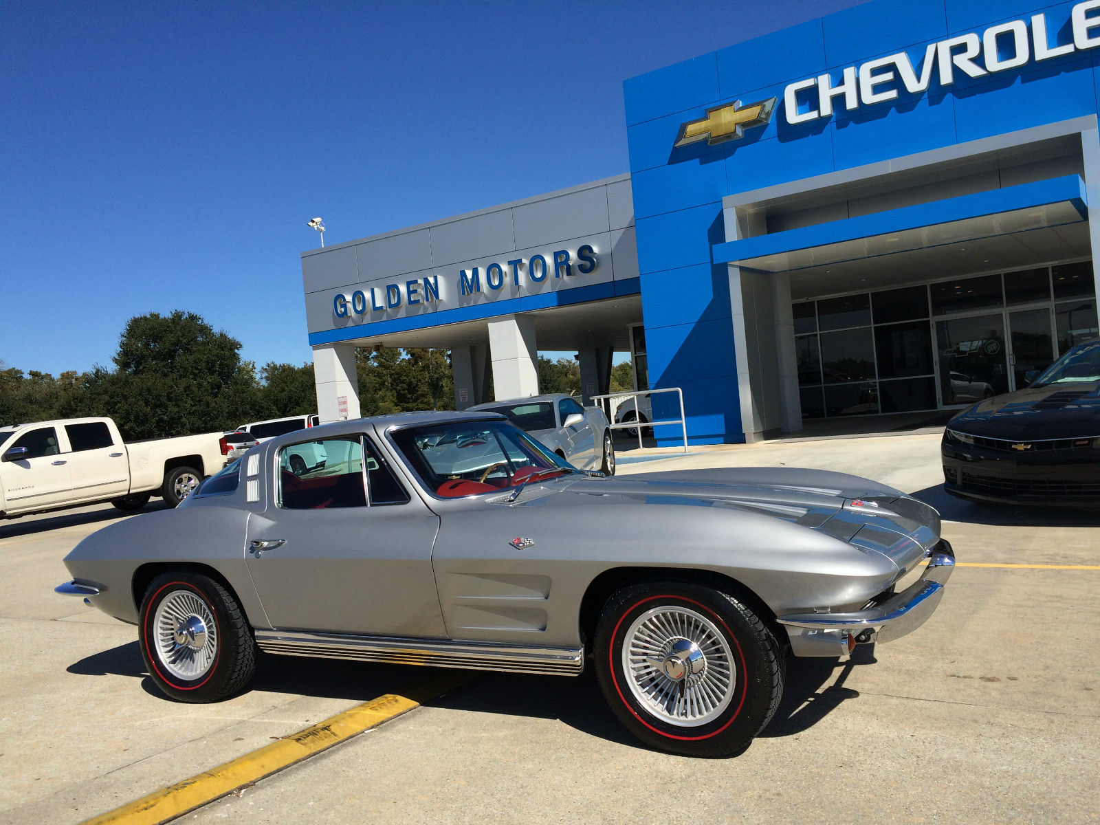 19640000 Chevrolet Corvette
