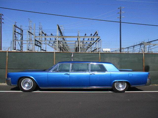 1961 Lincoln Town Car Limousine