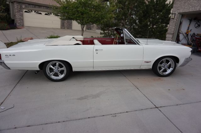 1964 Pontiac Tempest Custom