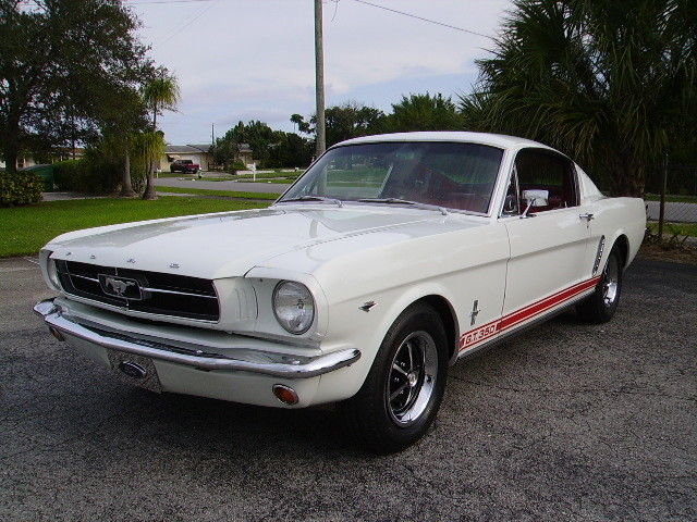 1965 Ford Mustang FASTBACK