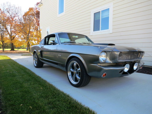 1965 Ford Mustang GT-350