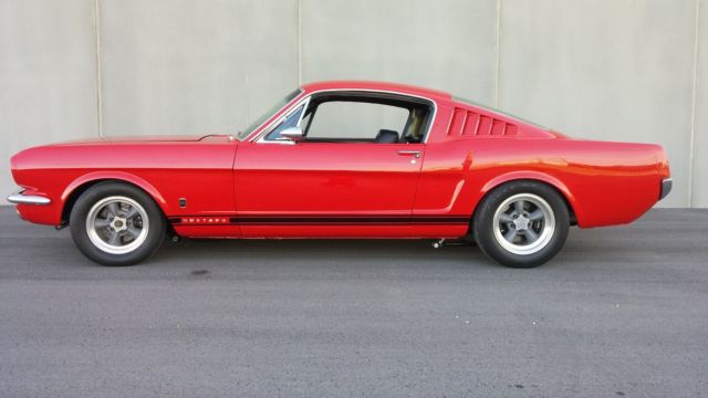 1965 Ford Mustang 2 Dr. Fastback