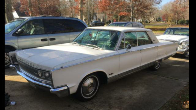 1966 Chrysler New Yorker Hard Loaded