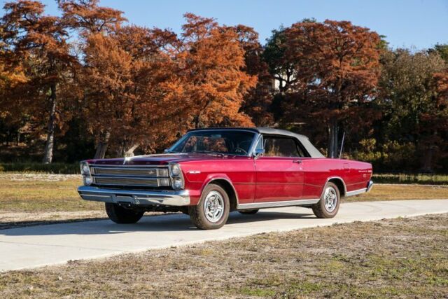 1966 Ford 7 Litre Convertible 4 speed manual very nice