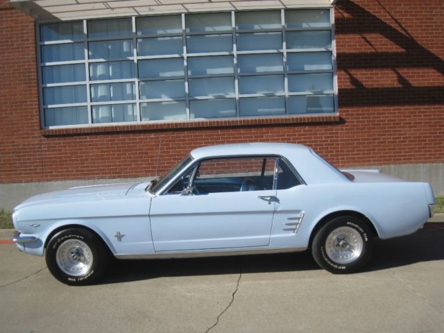 1966 Ford Mustang 289 - powersteering