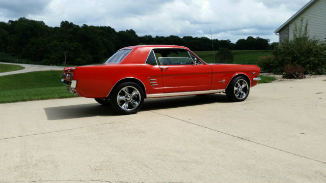 1966 Ford Mustang Coupe - Loaded