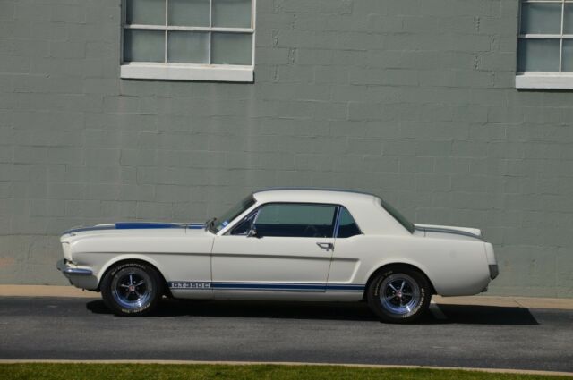 1966 Ford Mustang SHELBY TRIBUTE