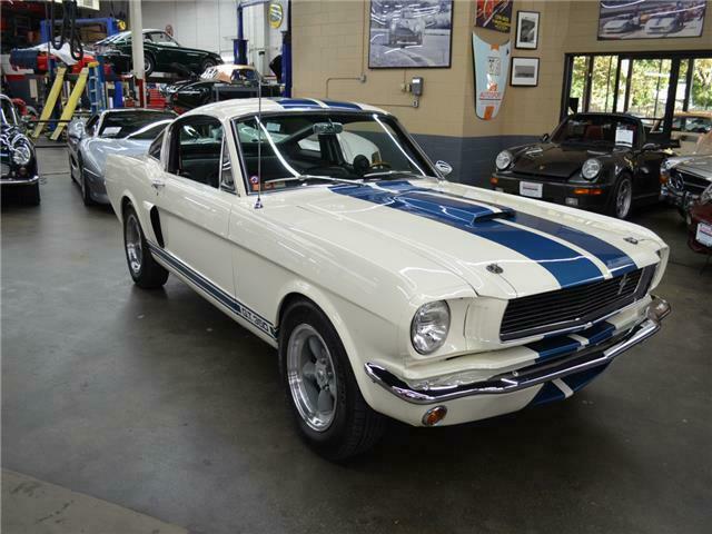 1966 Shelby GT 350 --