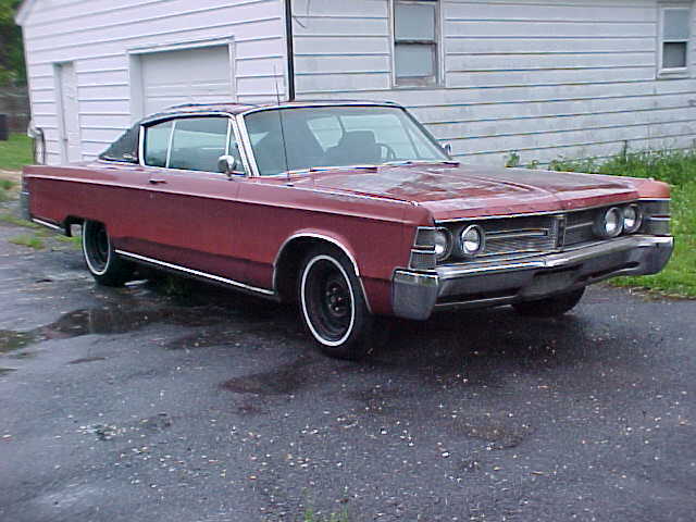 1967 Chrysler New Yorker coupe