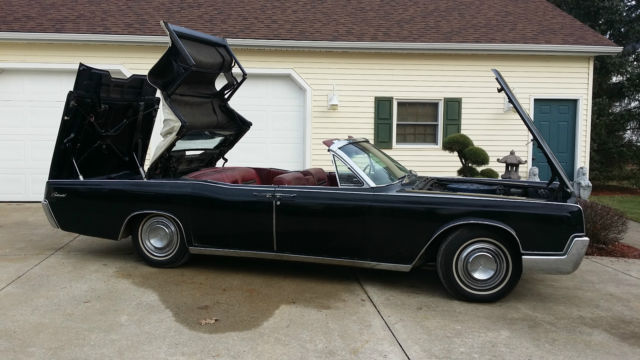 1967 Lincoln Continental convertible