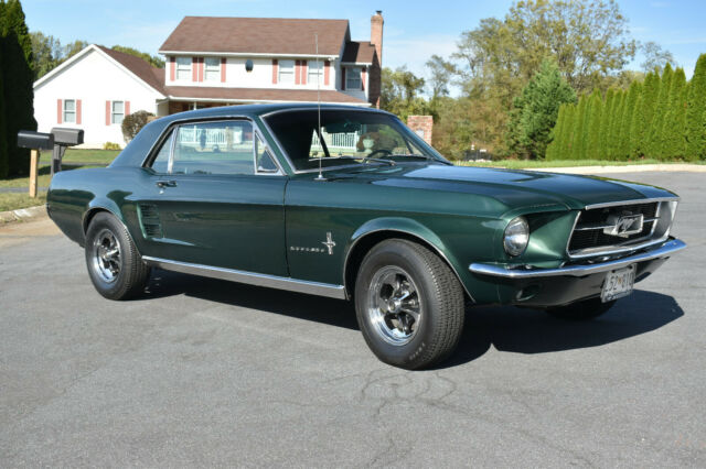 1967 Ford Mustang Coupe V-8