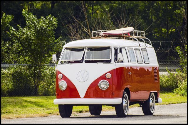 1967 Volkswagen Bus/Vanagon Camper/Weekender