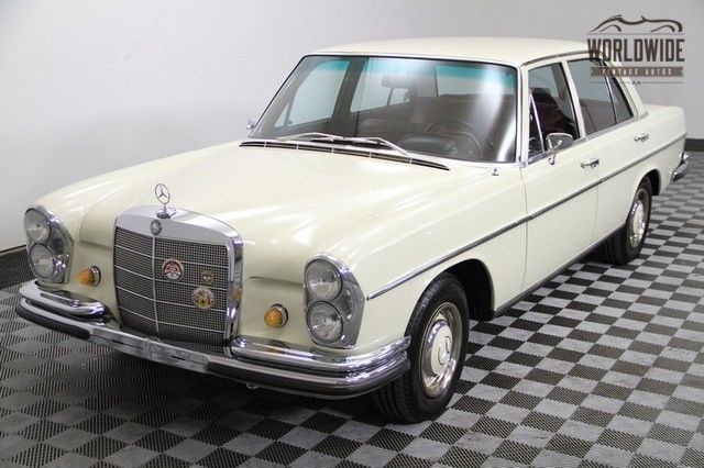 1967 Mercedes-Benz 200-Series Well-kept! Red leather interior! Elegance.