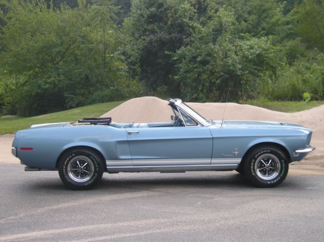 1968 Ford Mustang TWO TONE