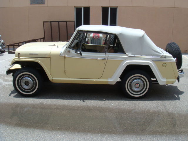 1968 Jeep Commando White Convertible Top with Glass roll up windows