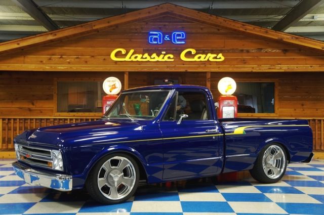 1969 Chevrolet C-10 Custom with AIRBRUSHED PAINTED WOOD-BED