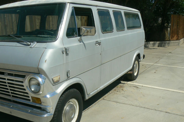1969 Ford E-Series Van Club Wagon