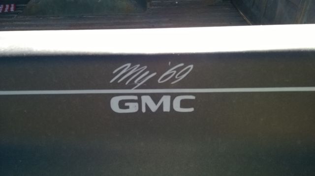 1969 GMC 2500 green