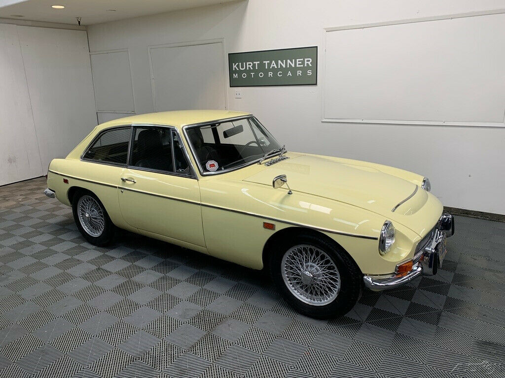 1969 MG MGC GT 1969 MGC GT SPORTS COUPE. 2.9 LITERS, 6-CYLINDER. 4-SPEED WITH OD