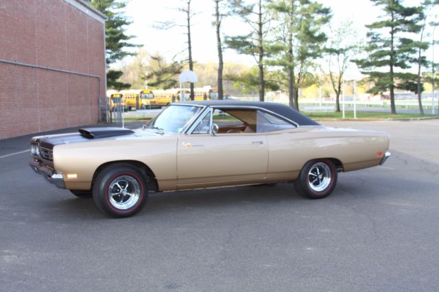 1969 Plymouth Road Runner 2 Dr. Hardtop