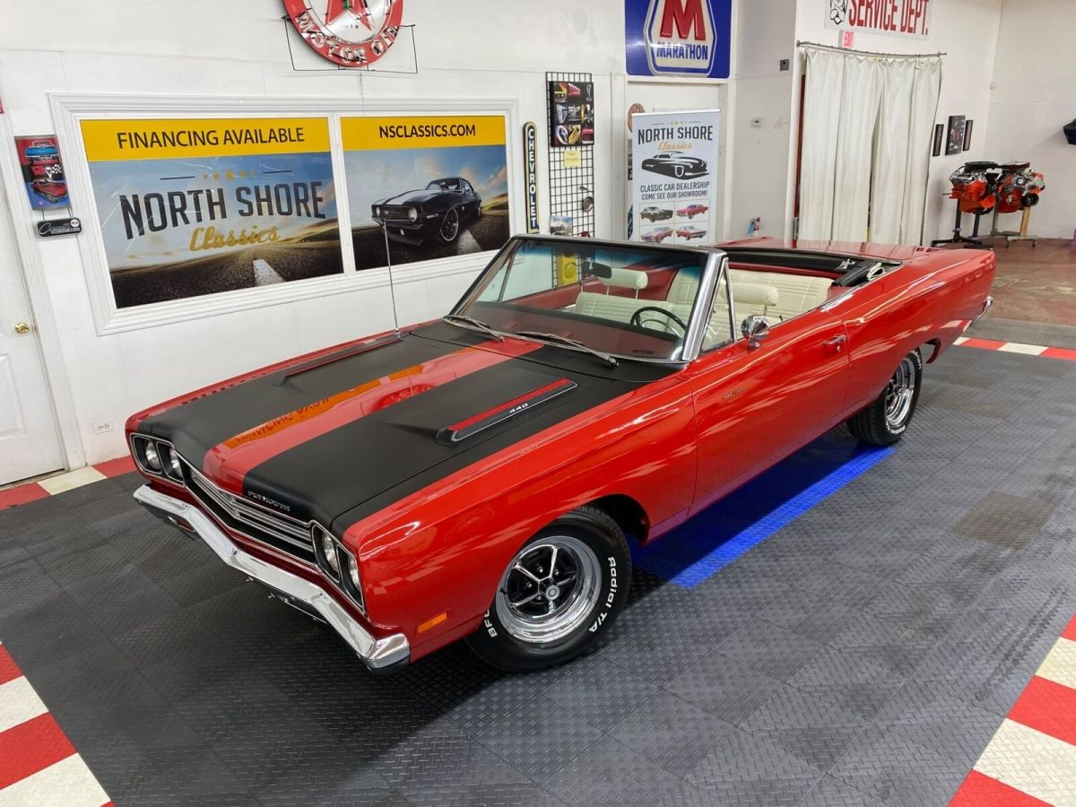 1969 Plymouth Road Runner -CONVERTIBLE - 440 ENGINE - LOTS OF POWER - NICE P