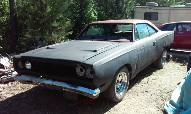 1969 Plymouth Road Runner 2 dr Hardtop